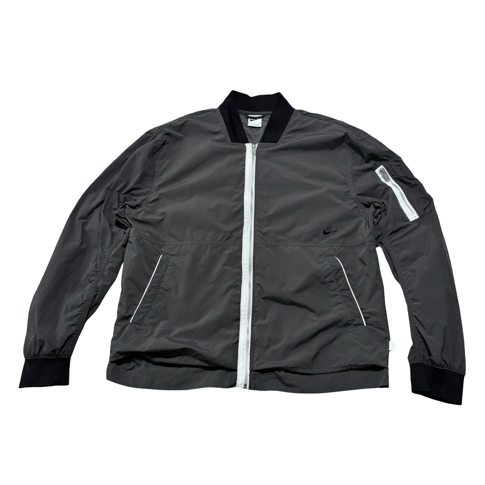 Nike Sportswear men's Essential Lined Windbreaker Bomber Jacket Size M 23 x 27